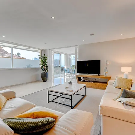 فيلة Impeccable 3-bed In Costa Adeje *