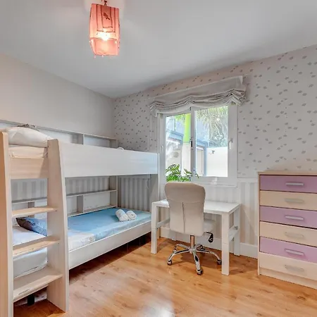 Villa Impeccable 3-bed In Costa Adeje *