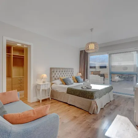 Impeccable 3-bed In Costa Adeje Villa