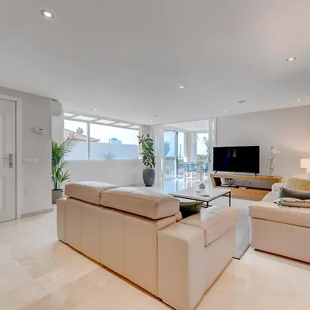 빌라 Impeccable 3-bed In Costa Adeje *