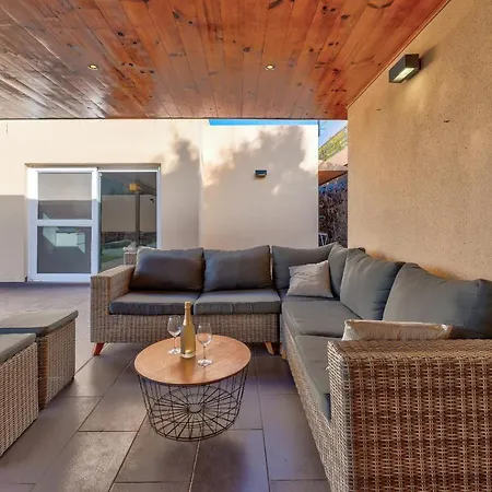 Impeccable 3-bed In Costa Adeje 빌라 *